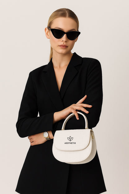 WHITE CHARM CROSSBODY